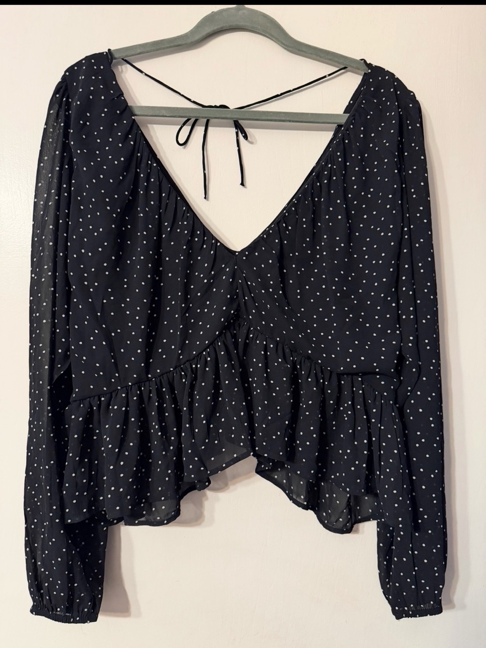 H&M Black Polka Dot Peplum Ruffle-Trim V Neck Tie Back Long Sleeve Blouse Sz XL